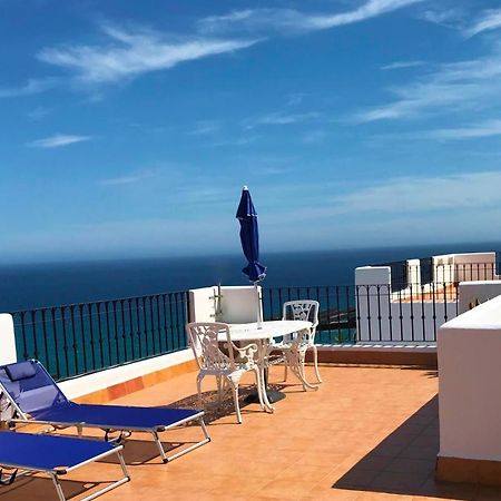모야카 Penthouse With Large Terrace And Roof Solarium, With Amazing Sea Views 아파트 외부 사진